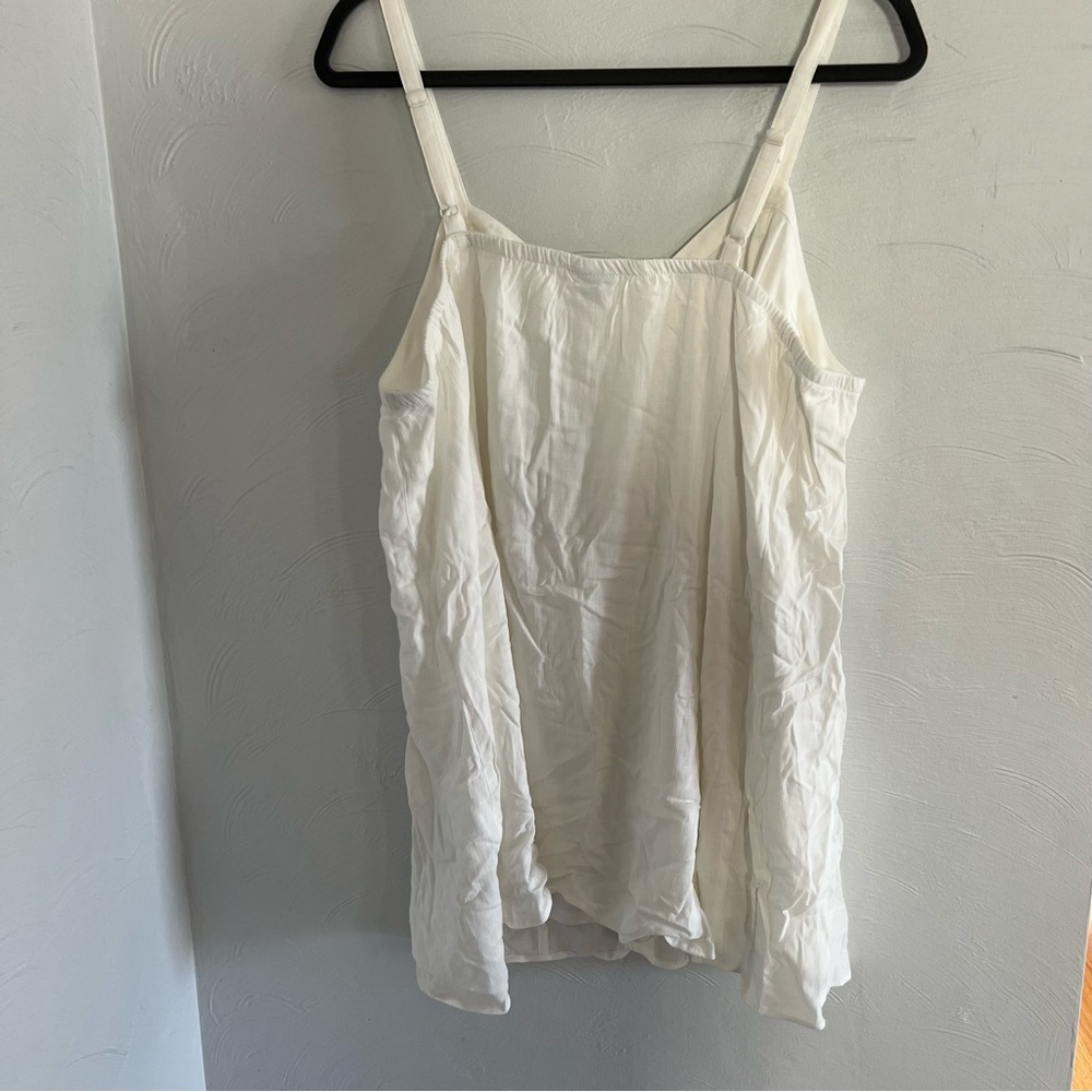 Button-Down Tank Top - Picture 5 of 7